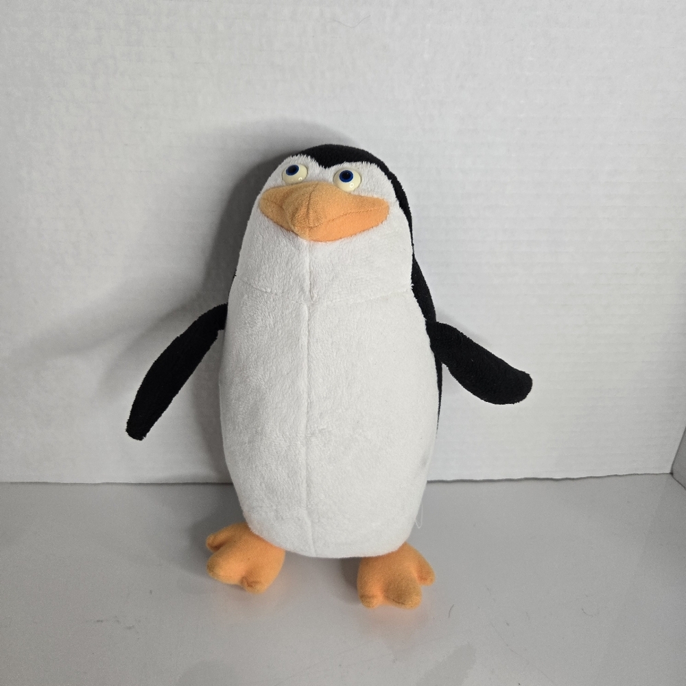 Madagascar Penguin Plush Stuffed Animal 2013 Snap Creative Dreamworks Cartoon